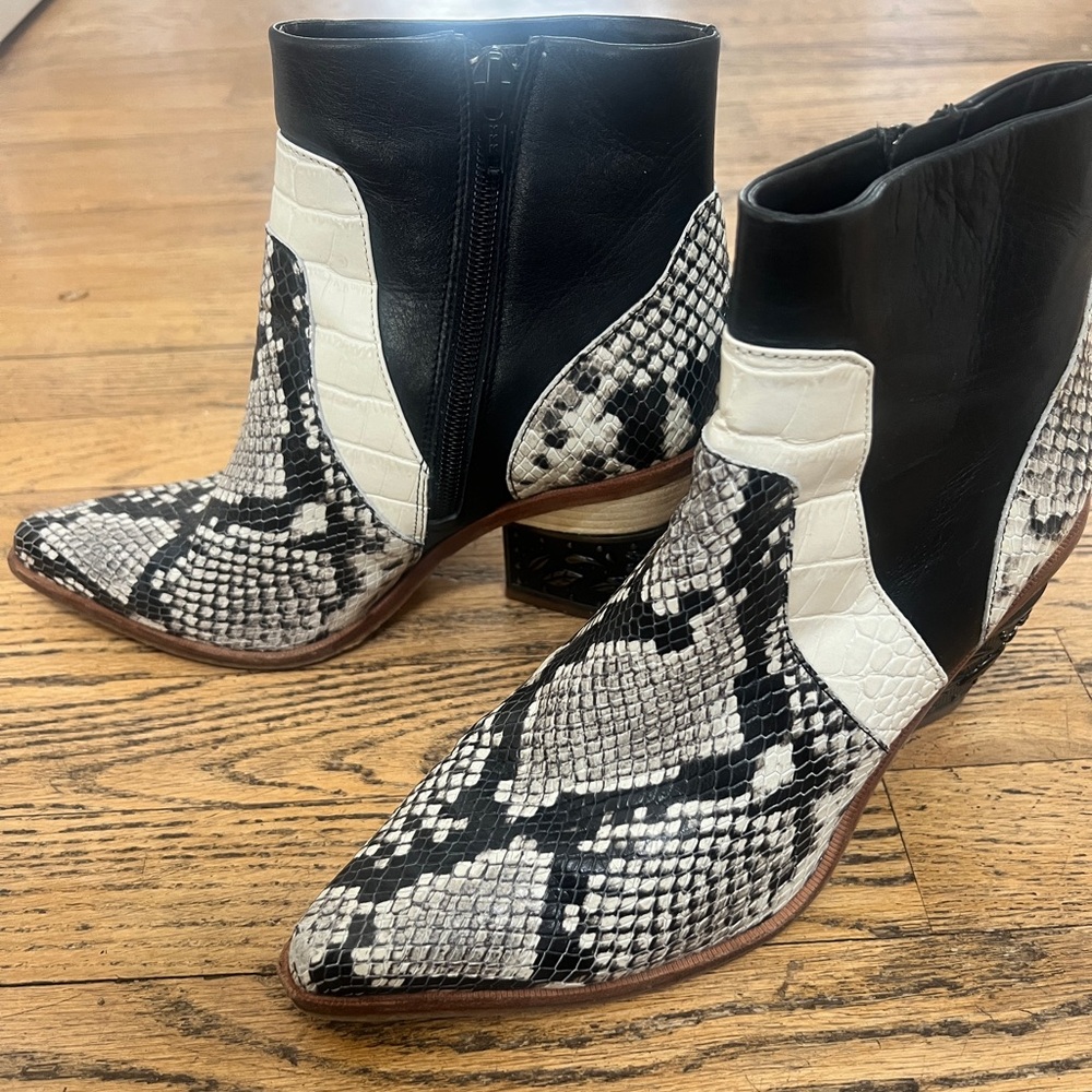 Gianni Bini black and white snakeskin cowboy booties with an ornate heel